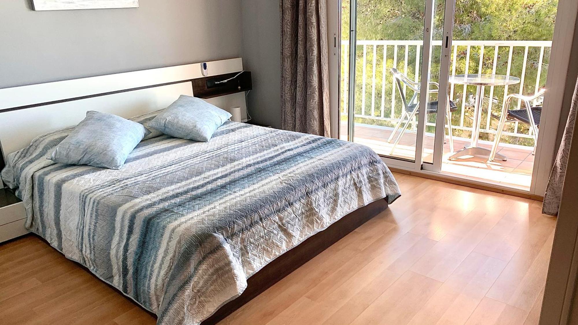 Apartamento Ginette Sunbeach Салоу Екстериор снимка
