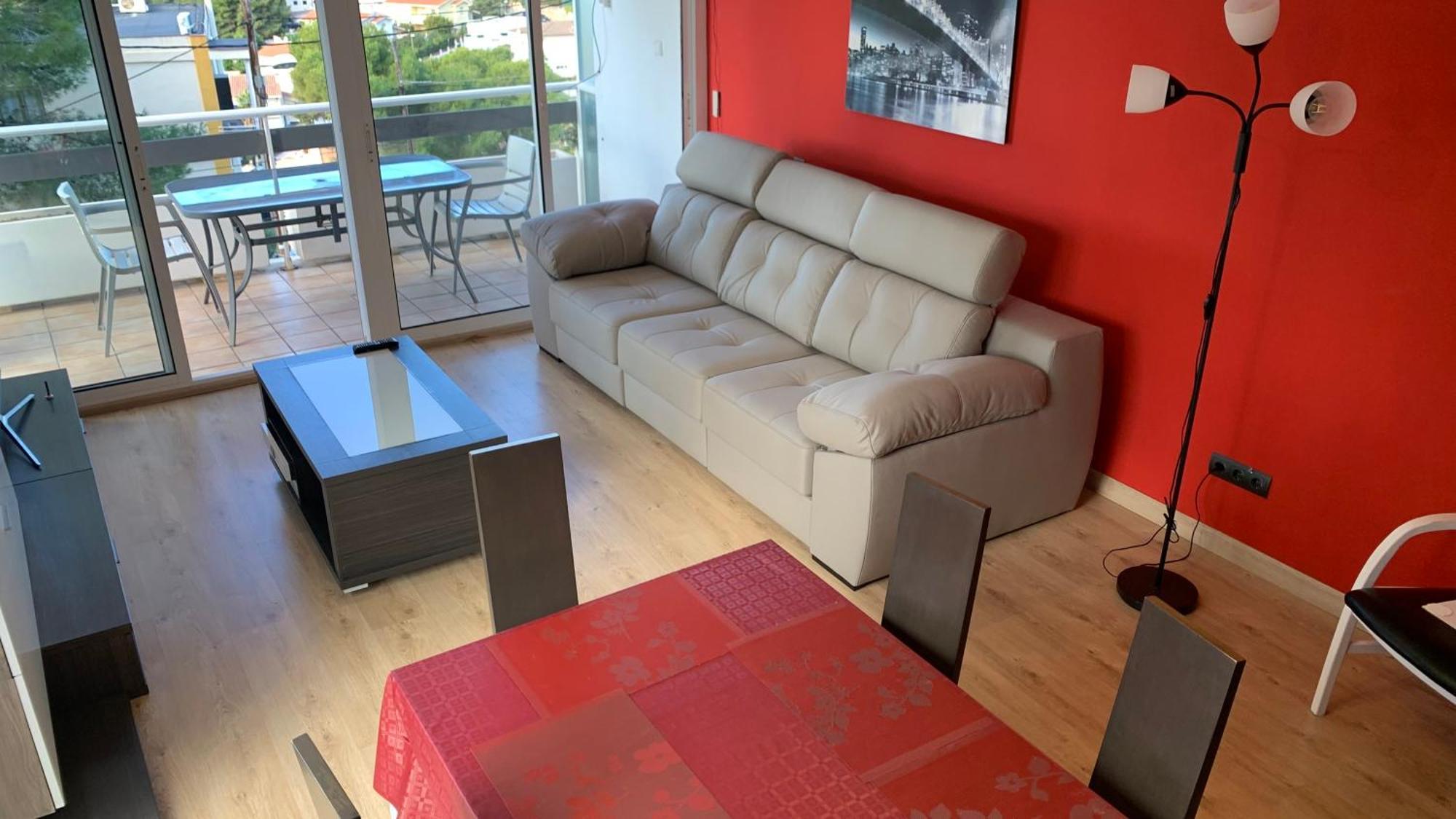 Apartamento Ginette Sunbeach Салоу Екстериор снимка